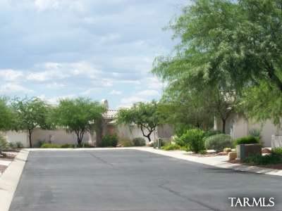 1472 W Cathedral Way