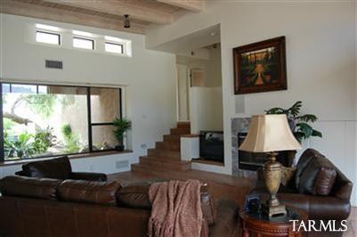 5411 E Camino Francisco Soza