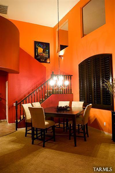 1009 W Leatherleaf Drive