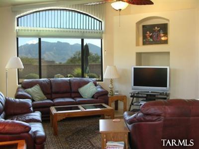 1219 W Acanthus Place