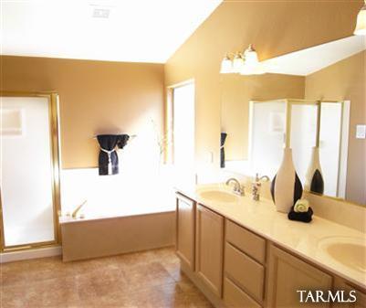 1861 W Ivywood Place