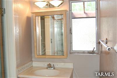 6179 E Hawthorne Street