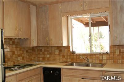 6179 E Hawthorne Street