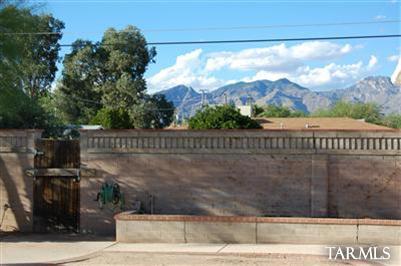 6179 E Hawthorne Street