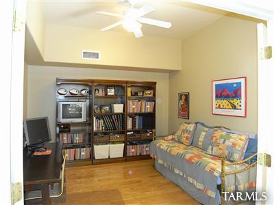 11852 N Potosi Point Drive