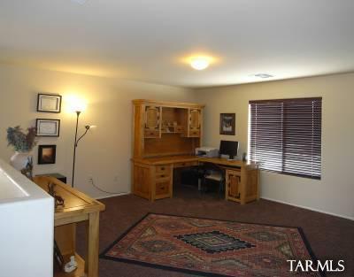 8261 N Converse Court