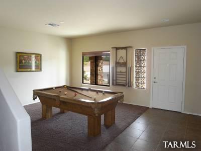 8261 N Converse Court