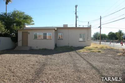 2801 N Castro Avenue