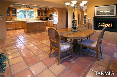 3020 N Amethyst Lane