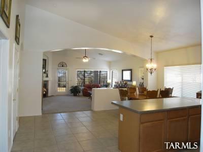 40026 S Mountain Shadow Drive