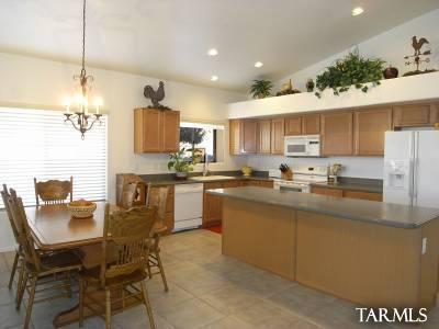 40026 S Mountain Shadow Drive