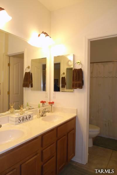 40026 S Mountain Shadow Drive