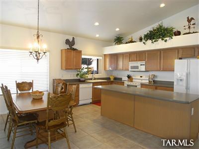 40026 S Mountain Shadow Drive