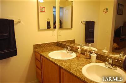 5460 N Mesquite Bosque Way