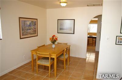 5602 E Lester Street