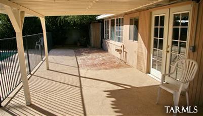 5602 E Lester Street