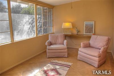 5602 E Lester Street