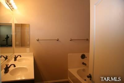 7014 S Beavertail Lane