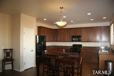 7014 S Beavertail Lane