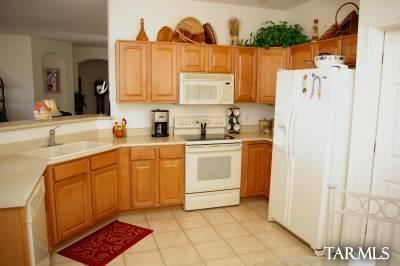 8114 W Greensleeves Way