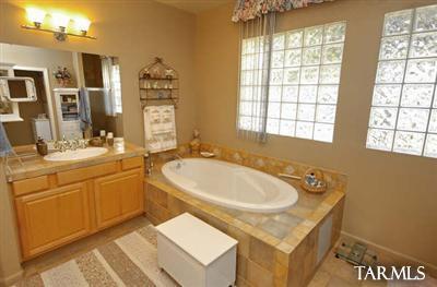 12510 N Piping Rock Road