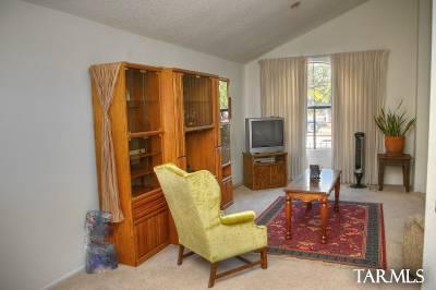 2691 W Camino Del Deseo