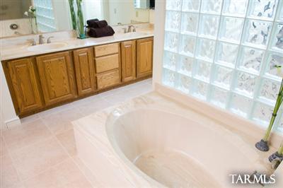 6162 N Via Del Pichon