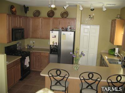 2415 E Calle Lena Verde