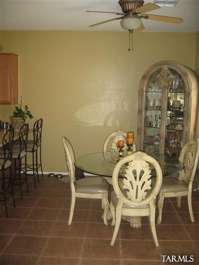 2415 E Calle Lena Verde