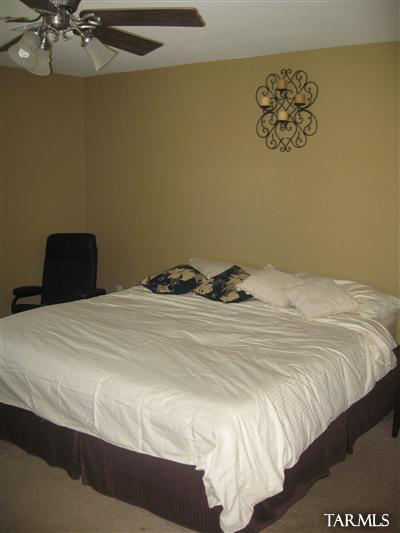 2415 E Calle Lena Verde