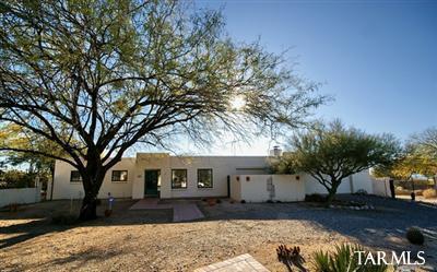 420 E Windy Vista Place