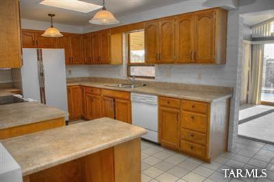 420 E Windy Vista Place