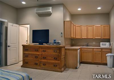 9535 N Placita Roca De Bronce Drive N