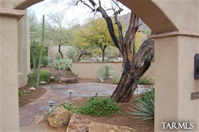 6440 N Desert Wind Circle