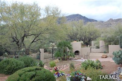 6440 N Desert Wind Circle