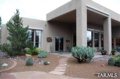 6440 N Desert Wind Circle