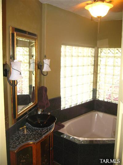 4951 W McElroy Drive