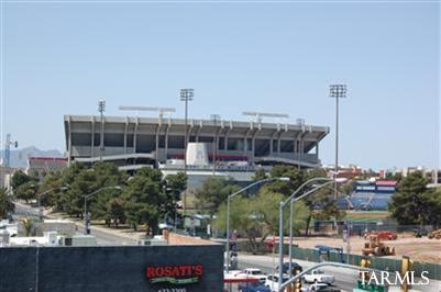 446 N Campbell Avenue Unit: 1303