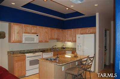 446 N Campbell Avenue Unit: 1303