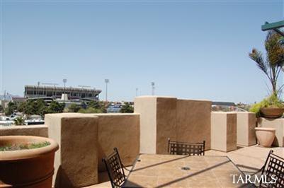 446 N Campbell Avenue Unit: 1303