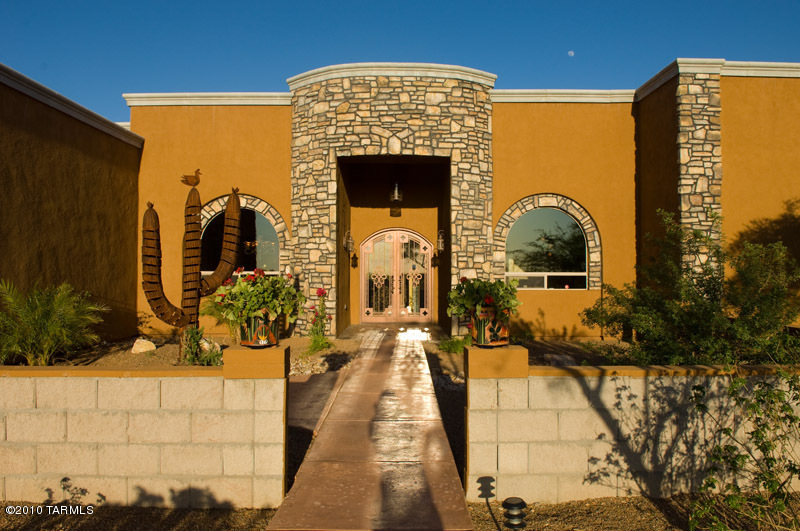 10390 N Derrio Canyon Place