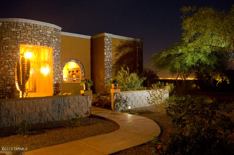 10390 N Derrio Canyon Place