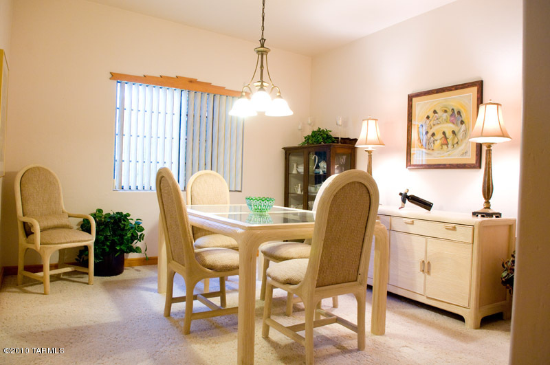 908 W San Martin Drive