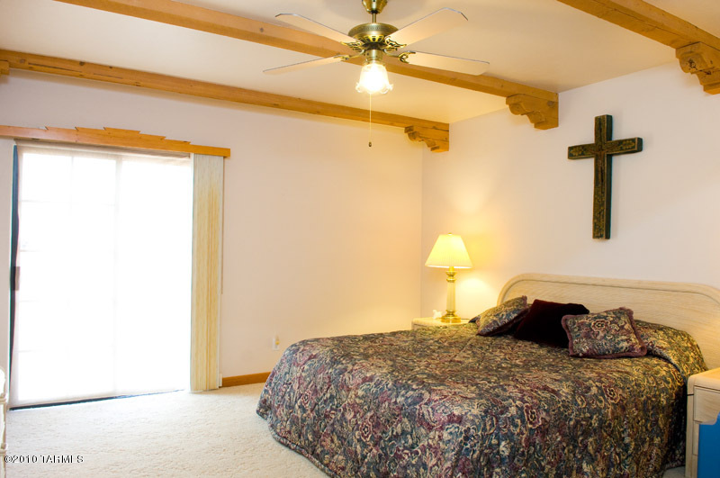 908 W San Martin Drive