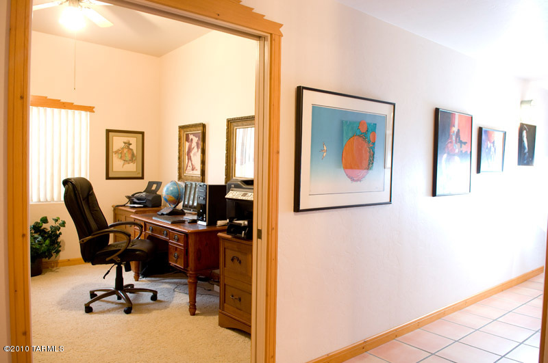 908 W San Martin Drive