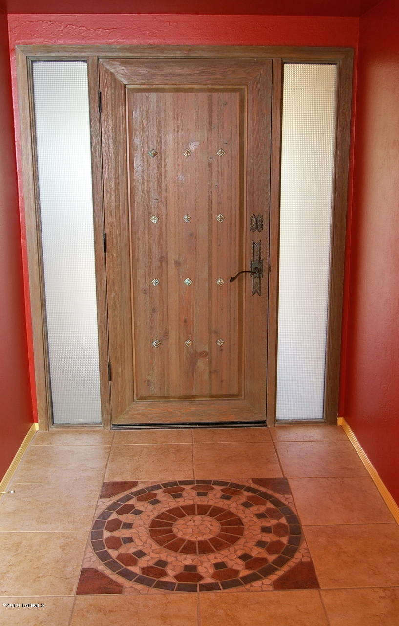 12721 N Meadview Way