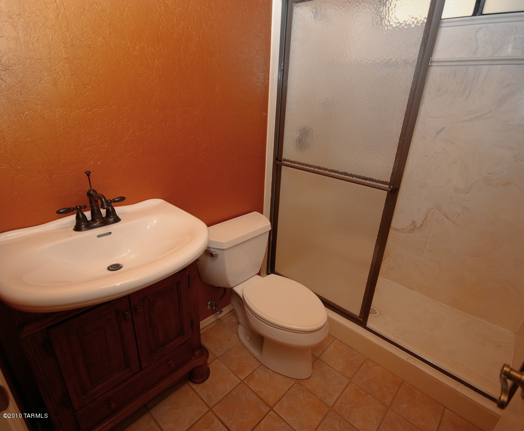 12721 N Meadview Way