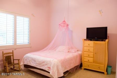 800 E Palisades Road