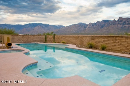 800 E Palisades Road