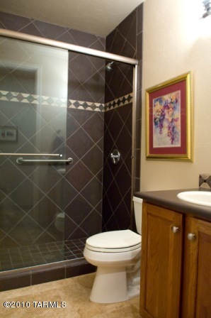 800 E Palisades Road